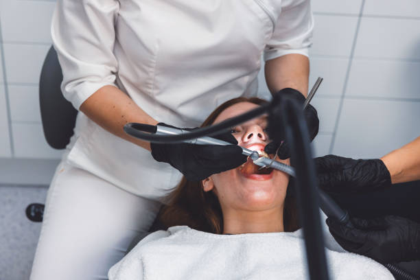 Best Emergency Tooth Extraction in University Park, IL